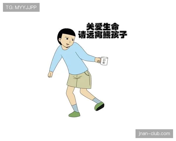 扎克拉文这日常没个明儿，练球比谁都拼，饭桌却蹭网速翻手机像追剧的网友一样猛！