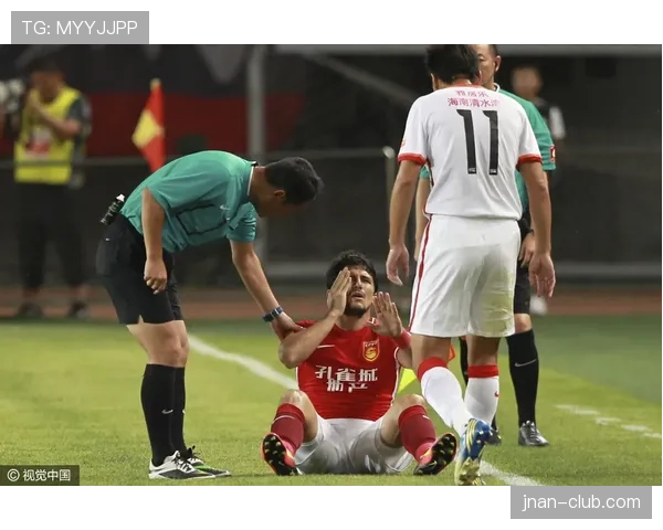 萨拉赫 vs 热尔维尼奥:边锋进攻效率与战术角色对比 萨拉赫 vs 热尔维尼奥:边锋进攻效率与战术角色对比
